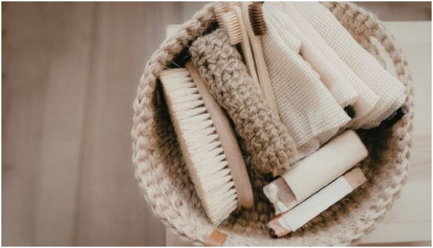 How Do Zero-Waste Toiletries Make Travel Easier?