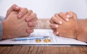 Navigating the Transition - Essential Tips for Couples Going Through a Divorce